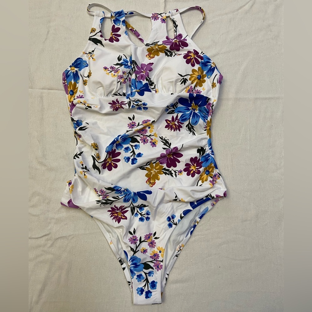 Brand new with tags Cupshe Swimsuit